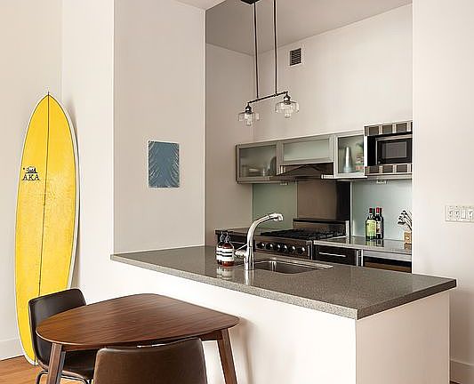 4th image of 25 W Houston St APT 5B