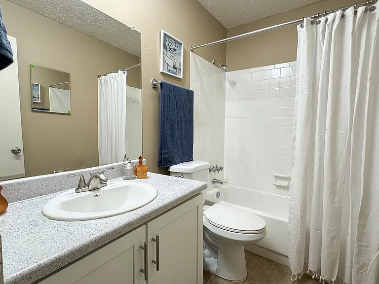 Cypress Park Apartments — Photo 7