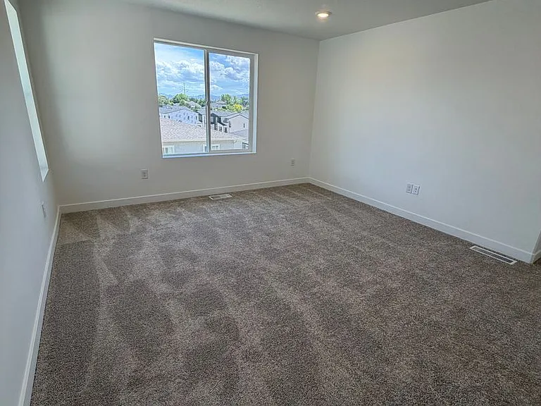 909 Bullion St — Photo 39