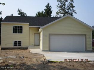 443 W Lakewood Rd, Twin Lake, MI 49457