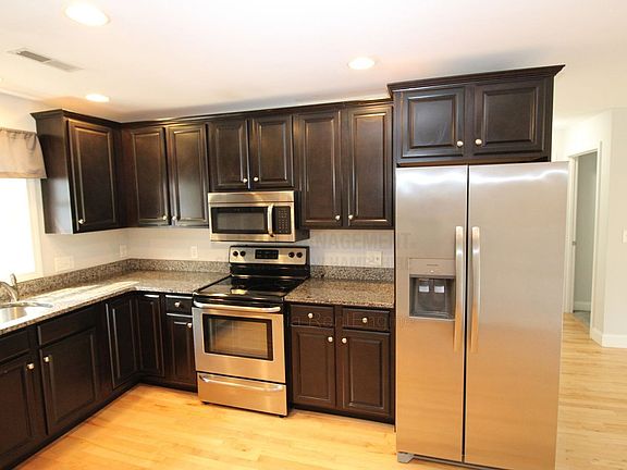 4th image of 20 Hanson St APT 5
