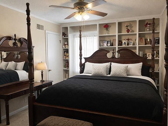 3rd image of 5542 Knight Arnold Rd