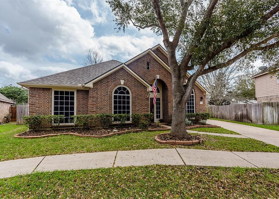 1st image of 9722 Andrews Ln