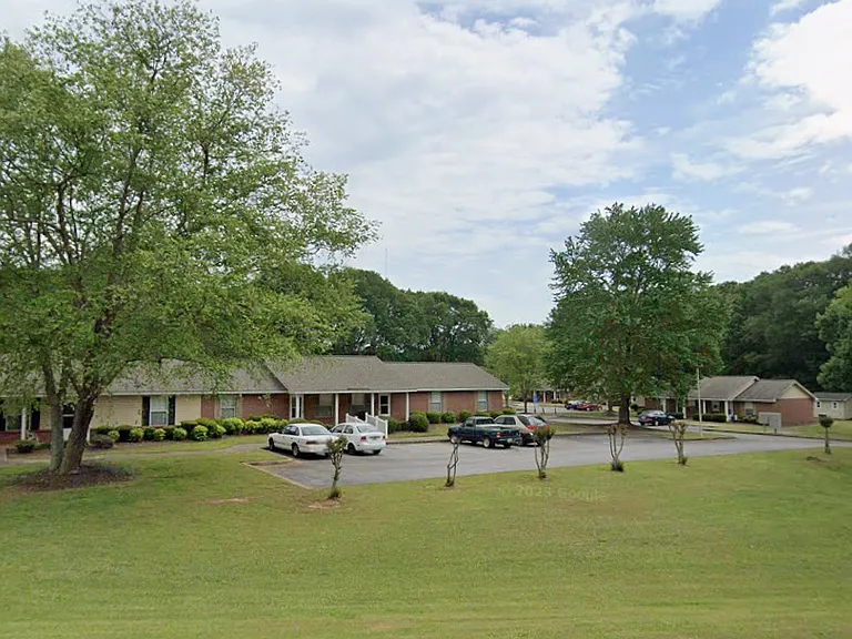 Cobb Place — Photo 1