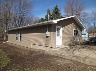 2345 Rompot St SE, Cedar Rapids, IA 52403
