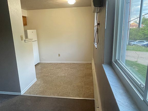 3rd image of 3378 McHenry Ave APT 2
