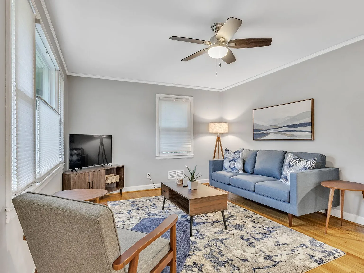 2 bed, $2,400 — Photo 2