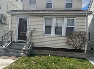 5918 157th St, Flushing, NY 11355