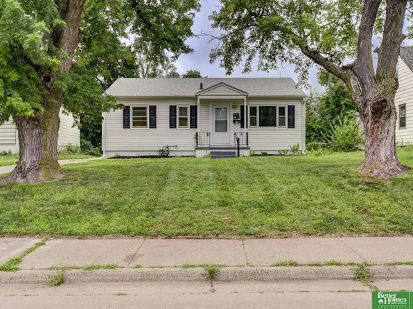 3822 N 65th St, Omaha, NE 68104
