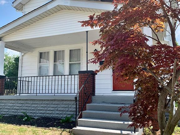 2nd image of 482 Townsend Ave