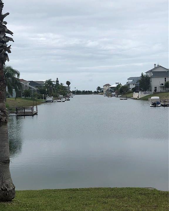 2nd image of 3520 Triggerfish Dr