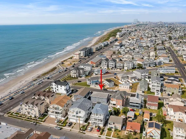 223 10th St N #D, Brigantine, NJ 08203