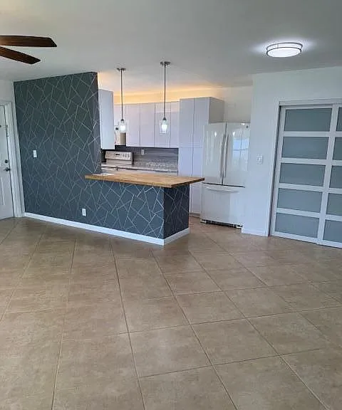 115 Lakes End Dr #D — Photo 5