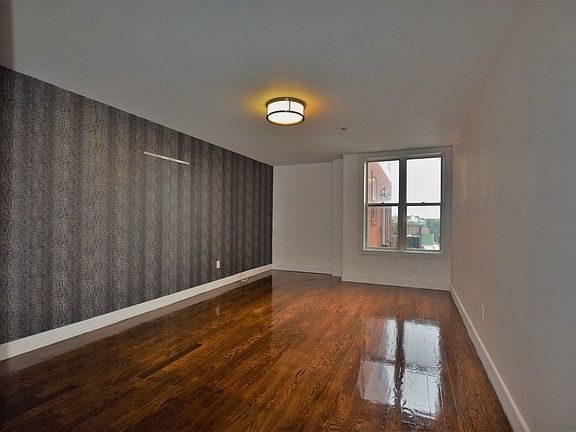 2nd image of 499 Ocean Pkwy #54