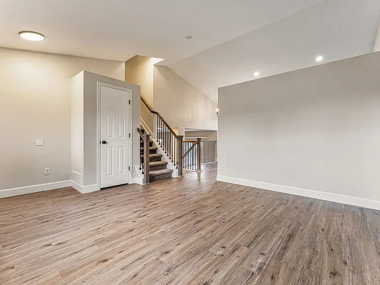 20675 E Kenyon Ave — Photo 4