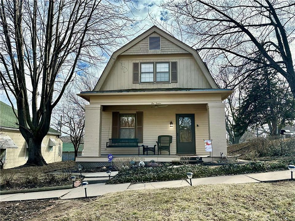 1st image of 1012 Logan St