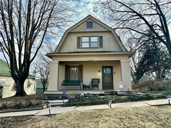 1012 Logan St, Saint Joseph, MO 64505