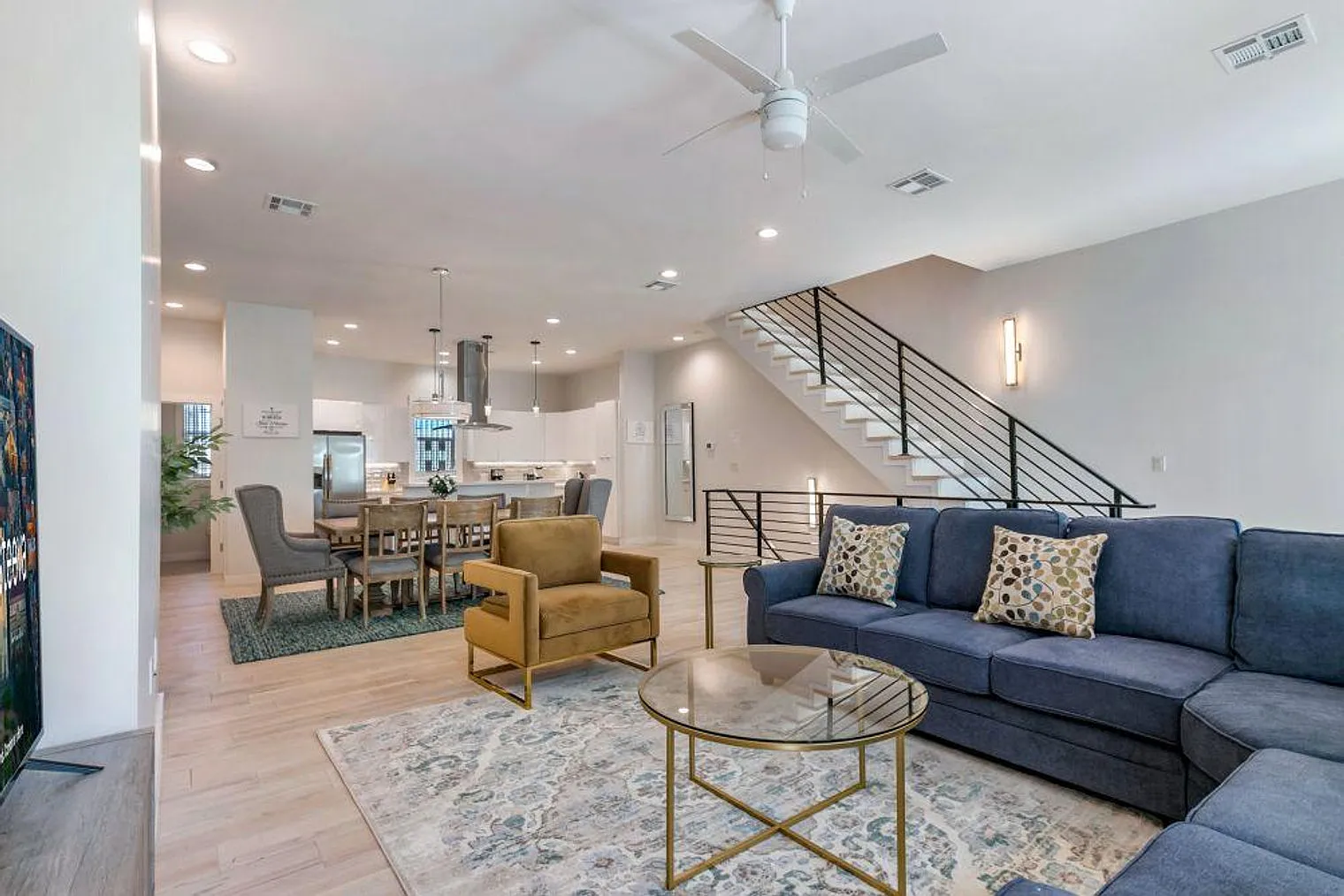 4 bed, 3.0 bath, 2389 sqft, $10,000 — Photo 1