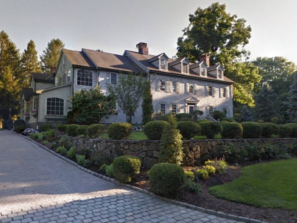 2nd image of 191 Bedford Rd