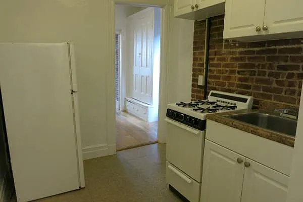 Rented by Manhattan Best Realty, Inc. | media 27