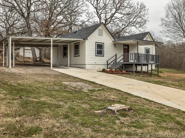 28902 E Admiral Pl, Catoosa, OK 74015