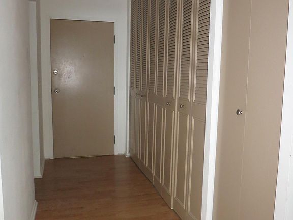2nd image of 2650 Brookwood Way Dr APT 322