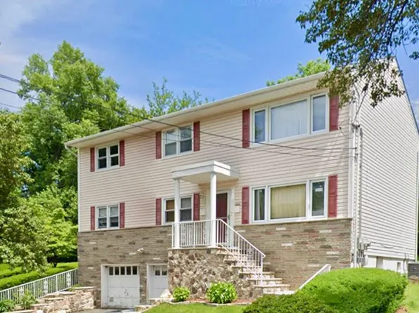 243 Lakewood Dr #1, Bloomfield, NJ 07003
