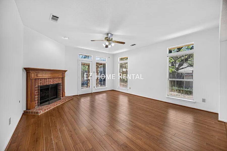 Move In Today! | No Security Deposit Option | 3-Bedroom Home Near The Woodlands — Photo 4