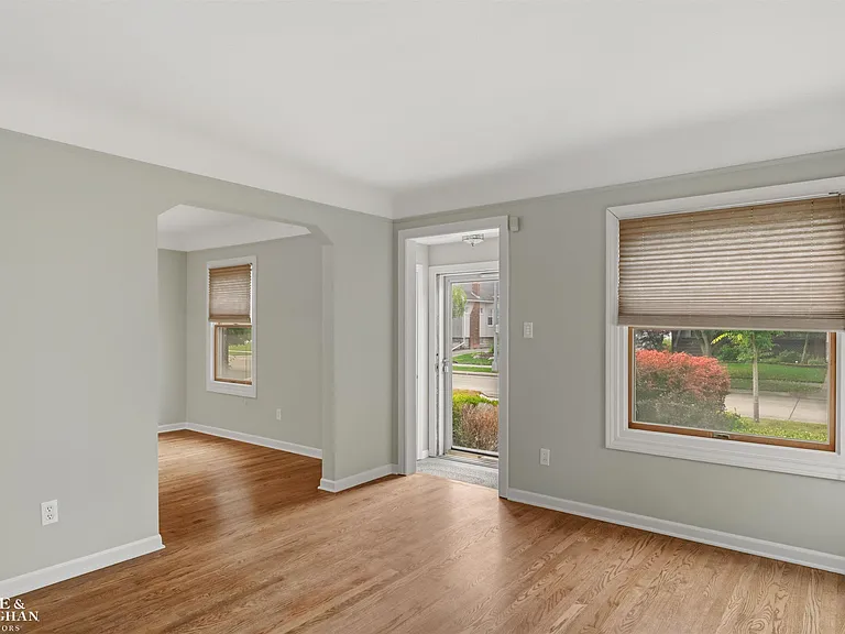 1602 Anita Ave — Photo 6