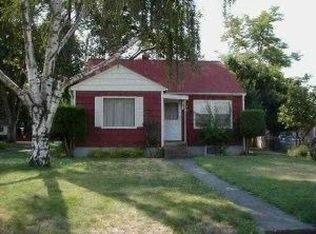30 NE Rose St, College Place, WA 99324