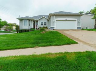 2256 Pueblo Ct, Sioux City, IA 51104
