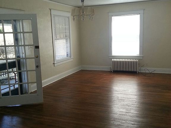 3rd image of 1135 Rhode Island Ave