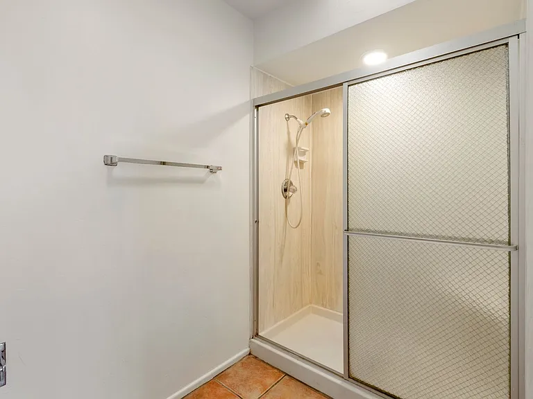 524 N Dodge Blvd — Photo 21