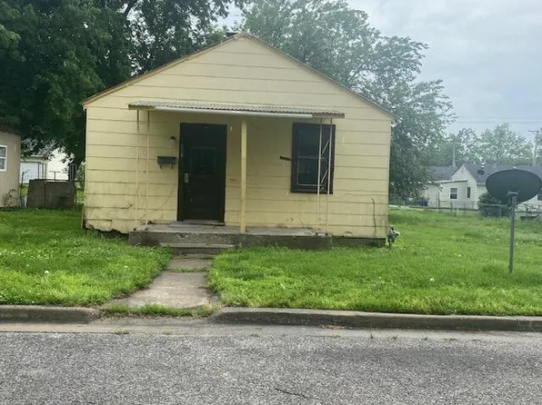 578 W Washington St, Marshall, MO 65340