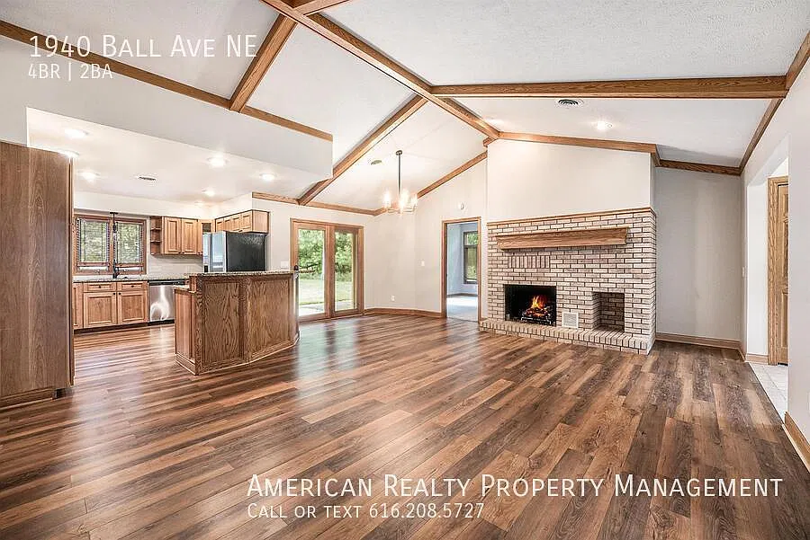 4 bed, 1088 sqft, $2,400 — Photo 3