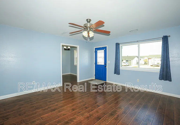 1314 W Margaret Pl — Photo 6