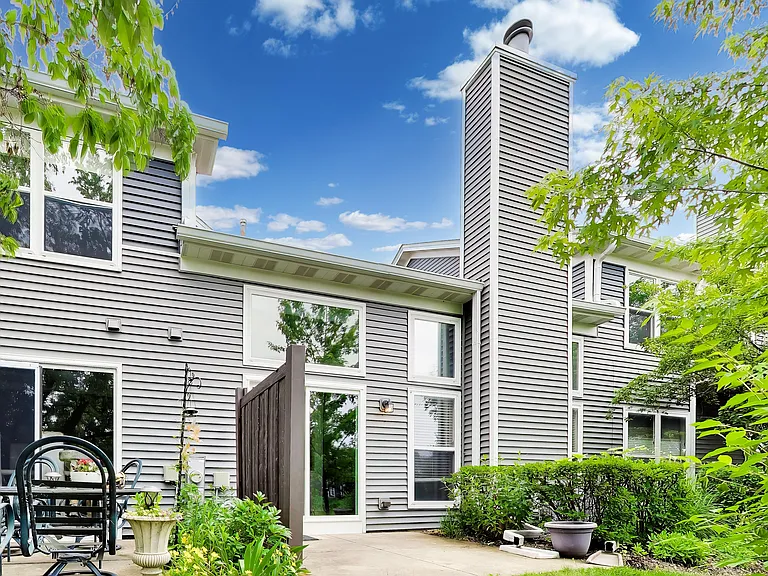 312 E Tall Oaks Ln — Photo 33