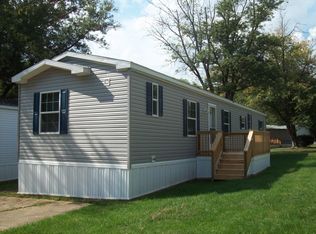 15 Marlborough Dr, Belle Vernon, PA 15012