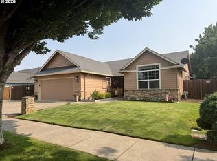 5976 Firestone Dr, Eugene, OR 97402