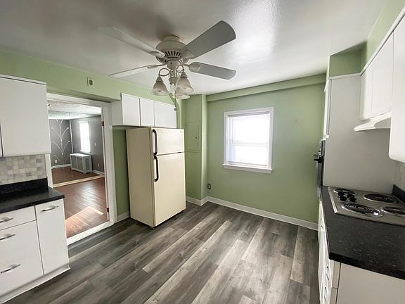 4th image of 212 Ashford Ave Floor 2