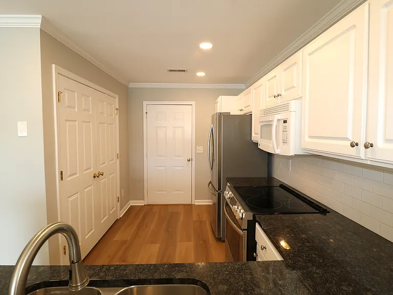 6004 Old Park Ln — Photo 9