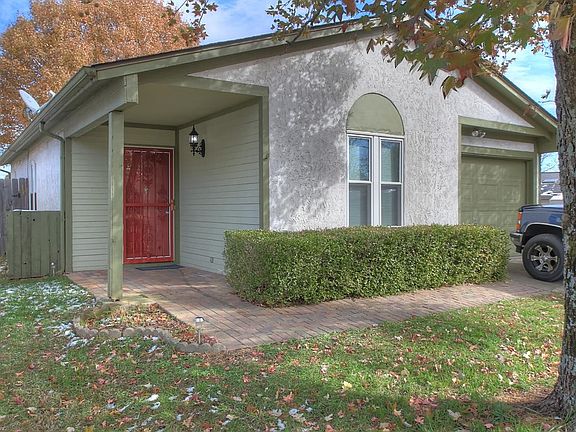 4th image of 608 Eureka Springs Dr