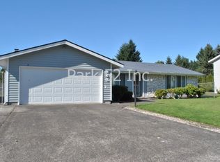 817 135th St E, Tacoma, WA 98445