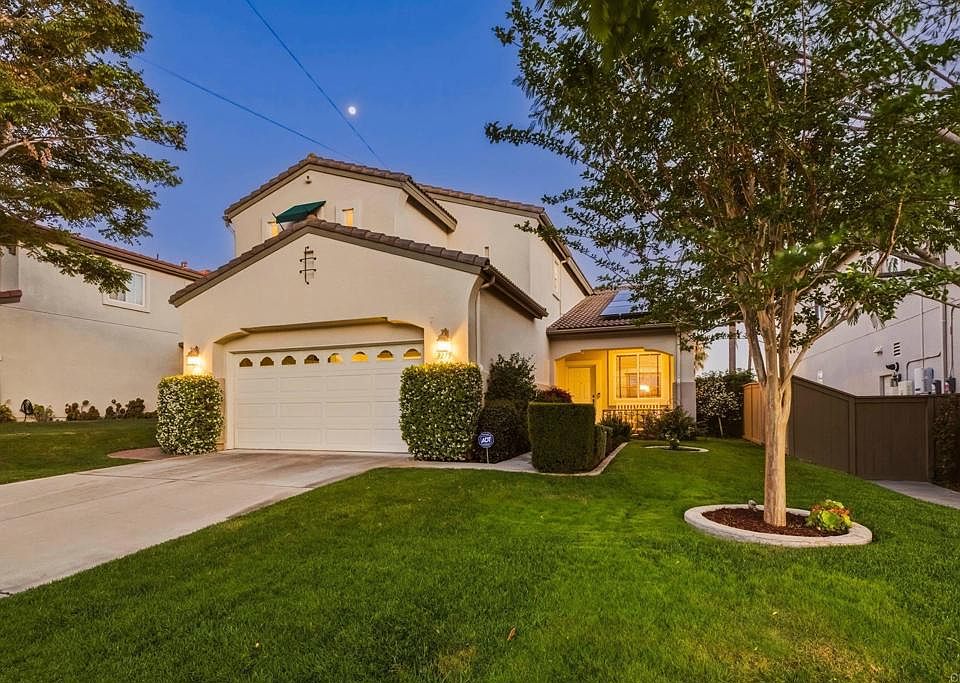 1st image of 3275 Rancho Famosa