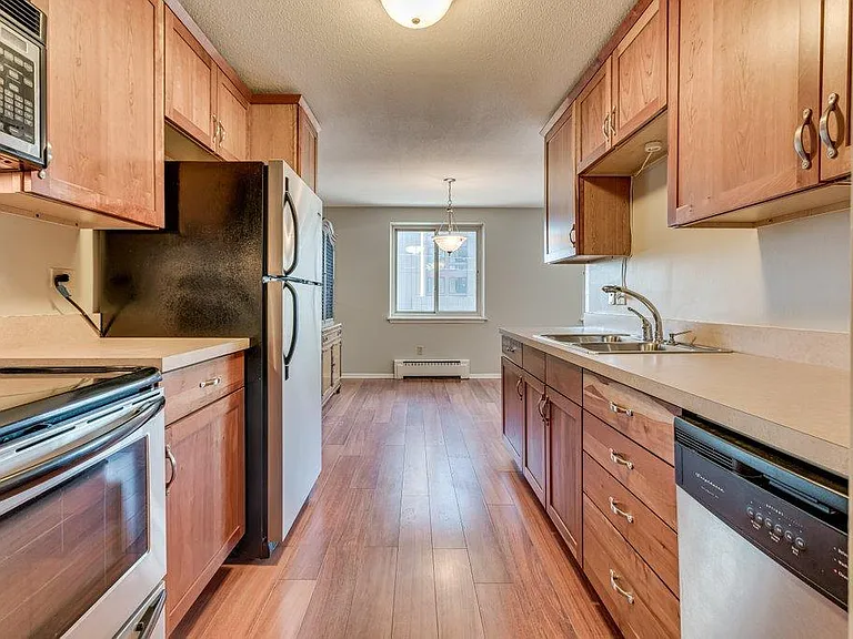 4400 Upton Ave S #202 — Photo 5