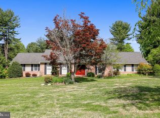 4 S Lake Way, Reisterstown, MD 21136