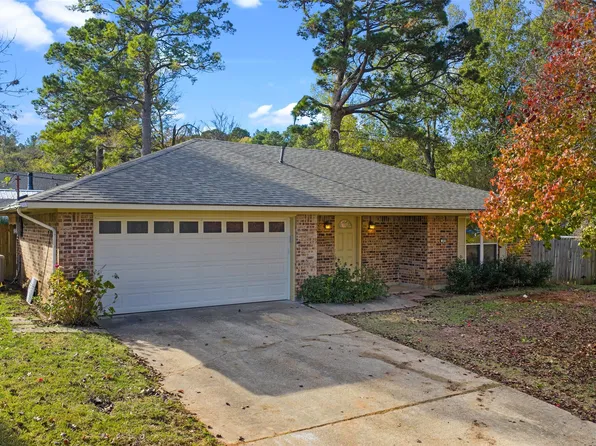 809 Princesa Dr, Princeton, LA 71037