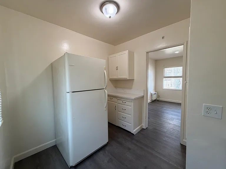 417 E Palm Ave #419-1/2 — Photo 13