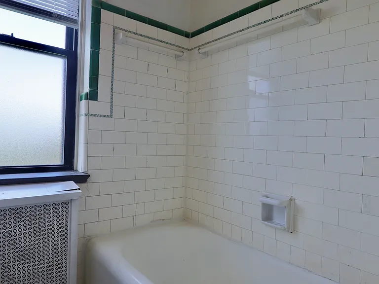 Apartments On Academy — Photo 27