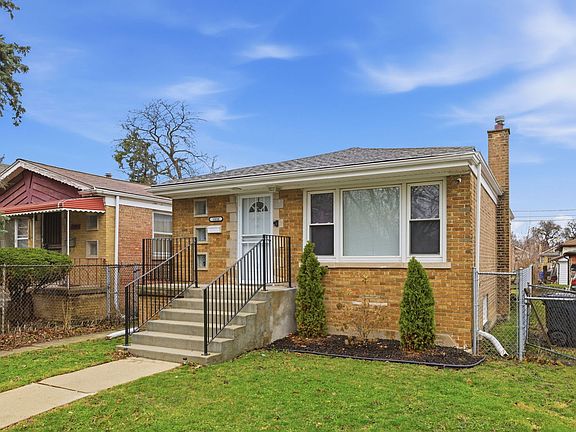 2nd image of 1036 W 105th St